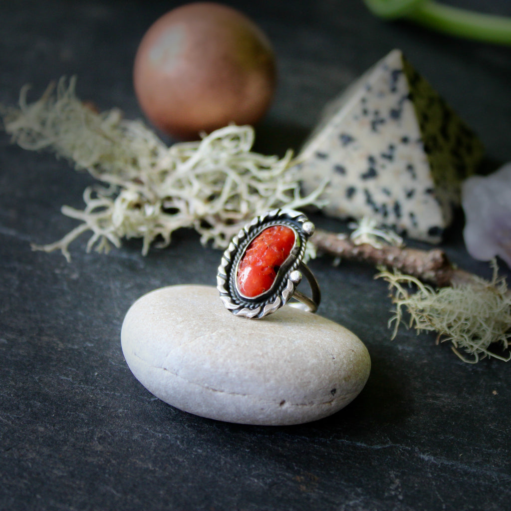 Vintage Coral Navajo Ring. First Nation Native American Old Pawn